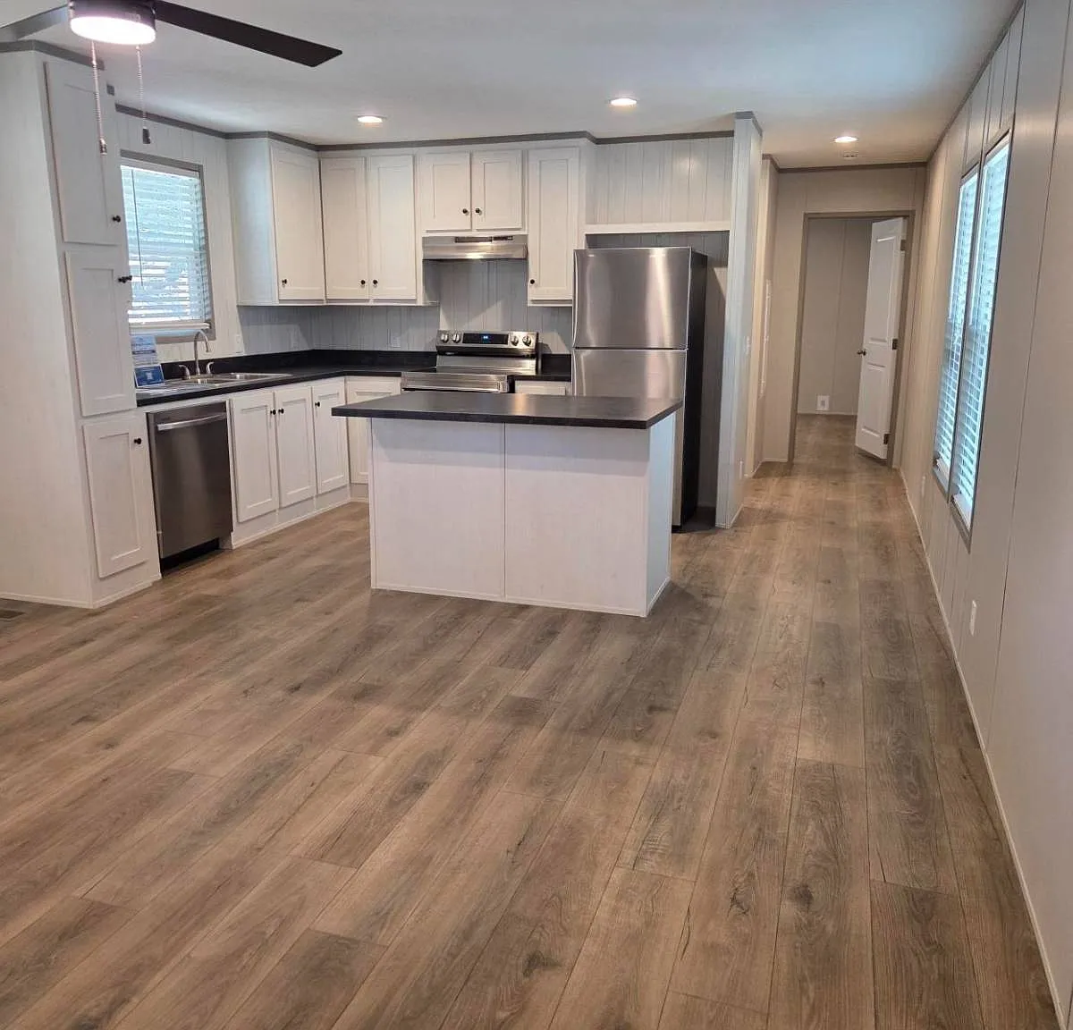 3 bed, 2.0 bath, 1152 sqft, $1,500 — Photo 4