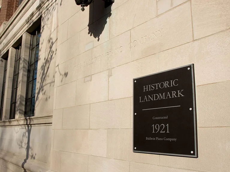 Historic Landmark Sign