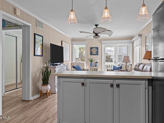 2nd image of 301 Commerce Way #153