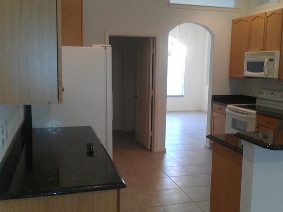 5th image of 410 21st Ct SW