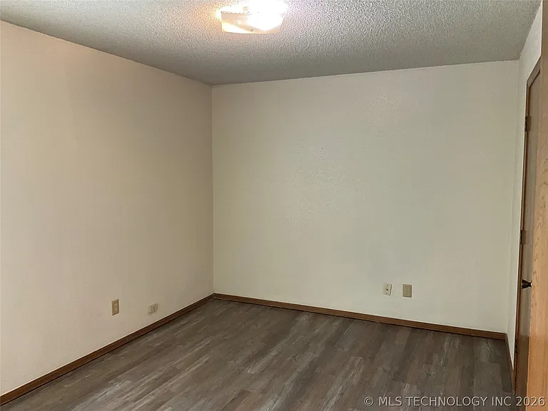 6723 S 78th East Ave — Photo 17