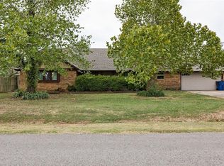 1618 Van Buren Ave NE, Piedmont, OK 73078