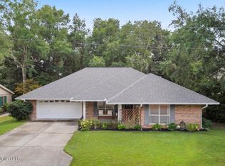 780 Maui Cir, Diamondhead, MS 39525