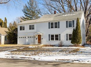 1962 Malvern St, Lauderdale, MN 55113