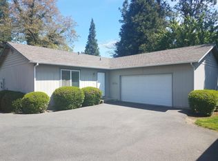 677 Sunset Way #A, Grants Pass, OR 97527