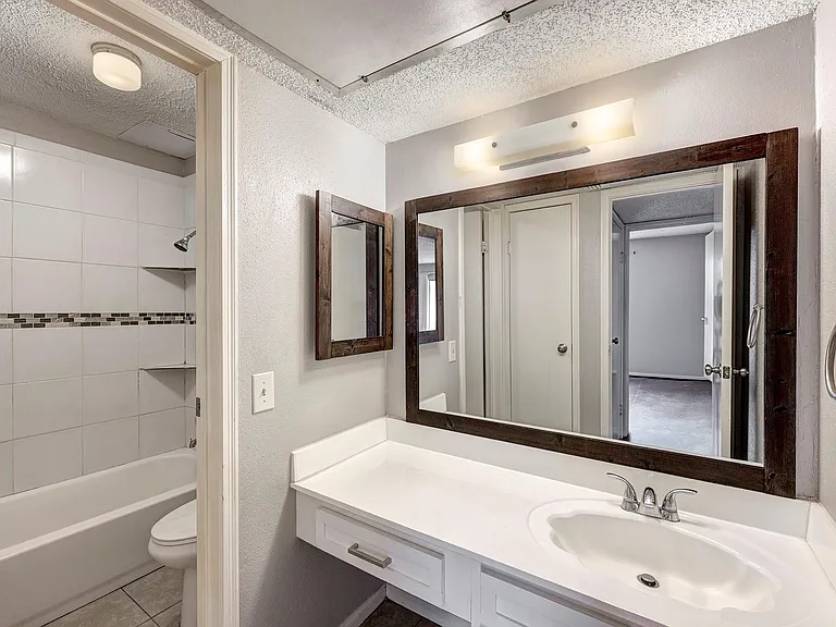 2120 El Paseo St #2407 — Photo 11