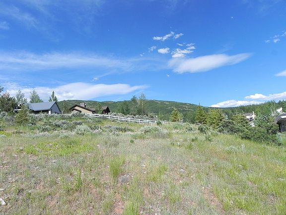 4th image of 2841 Sackett Dr