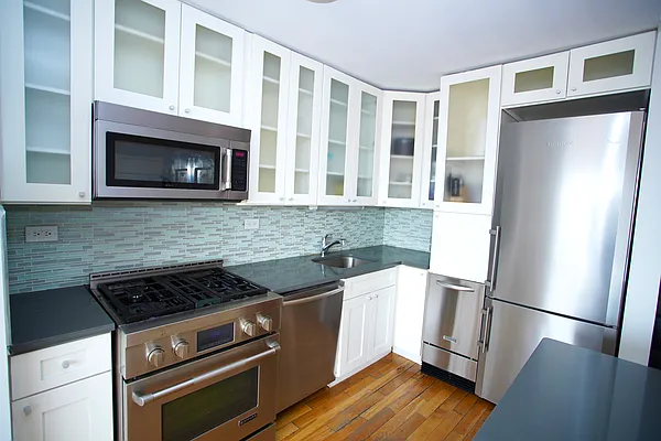 Rented by REALTY ONE GROUP FIRST | media 5