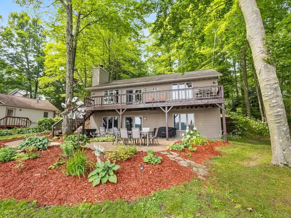 10180 Ridge Ln, Pound, WI 54161