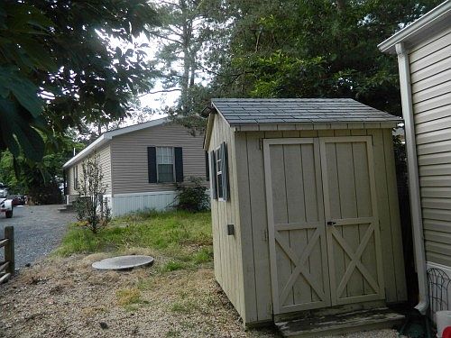 4th image of 35035 North Dr