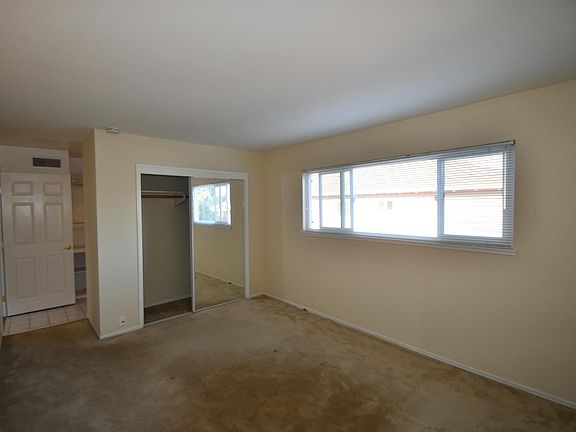 5th image of 825 Live Oak Ave #K