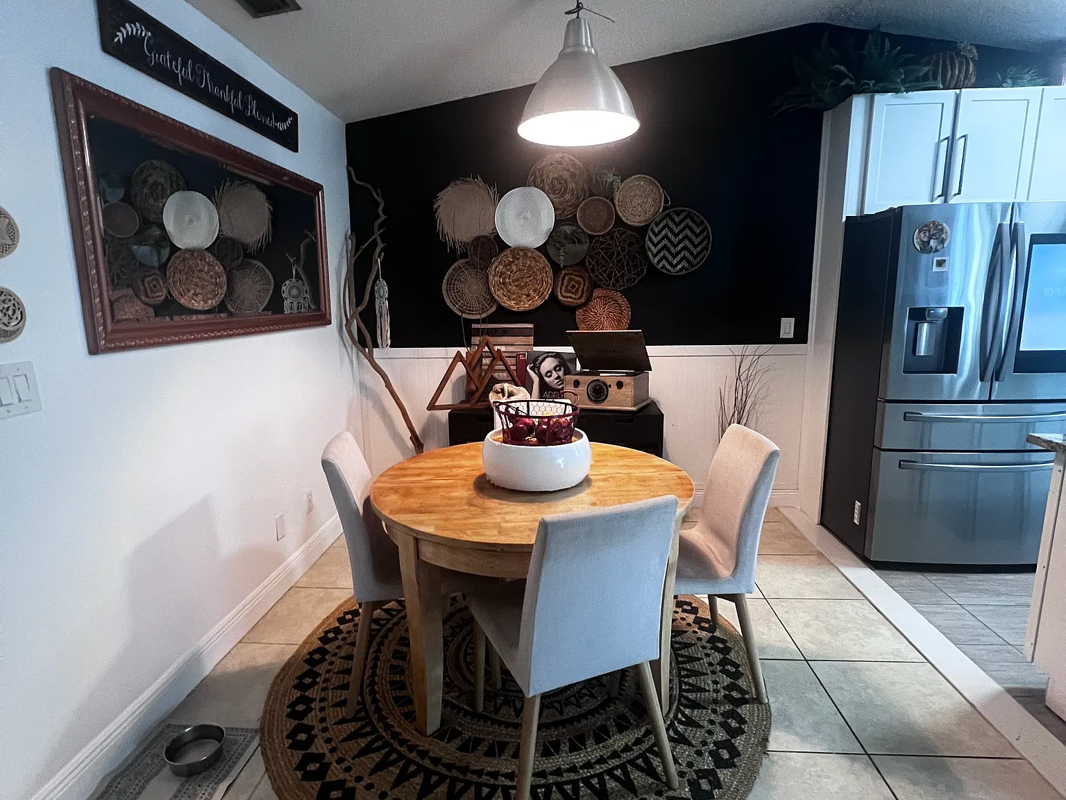 2 bed, 1000 sqft, $2,200 — Photo 2