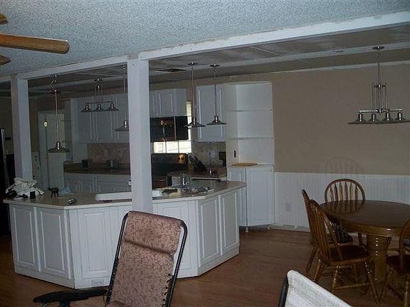 4th image of 230 Birch Creek Cir