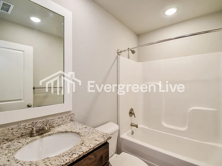 418 N Mojave St — Photo 8