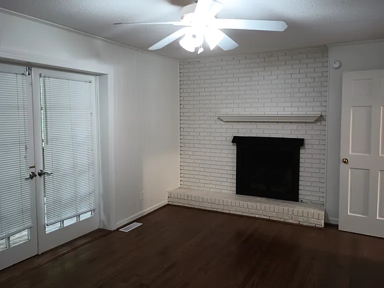 1202 Brookgreen Dr — Photo 6