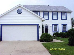 1421 Finch Dr, Bowling Green, OH 43402