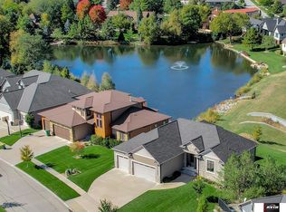 7311 Exbury Rd, Lincoln, NE 68516