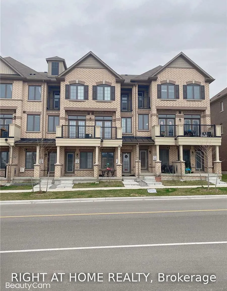 3 bed, $2,980 — Photo 1