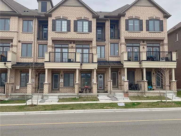 470 Arthur Bonner Ave — Photo 1