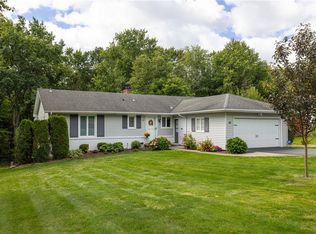 49 Reitz Pkwy, Pittsford, NY 14534