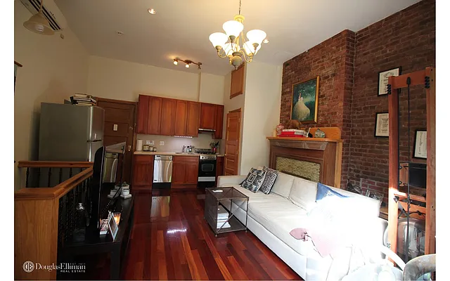 Rented by Douglas Elliman | media 14