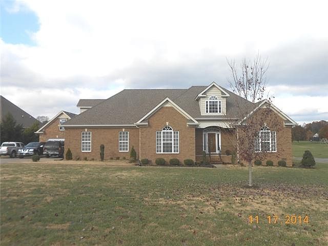 1st image of 215 Blaine Cir