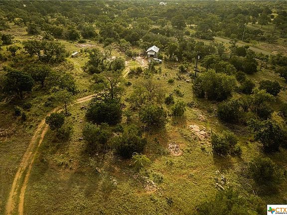 3rd image of 901 Rocky Hollow Dr