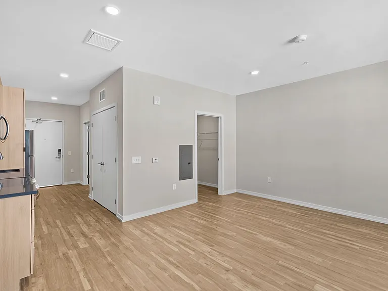 The Keystone Apartments — Photo 52