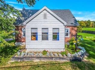 332 Pulaski Rd, Pulaski, PA 16143