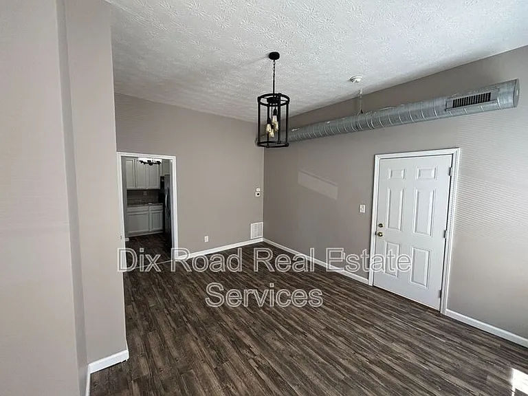 502 Ross Ave #3 — Photo 6