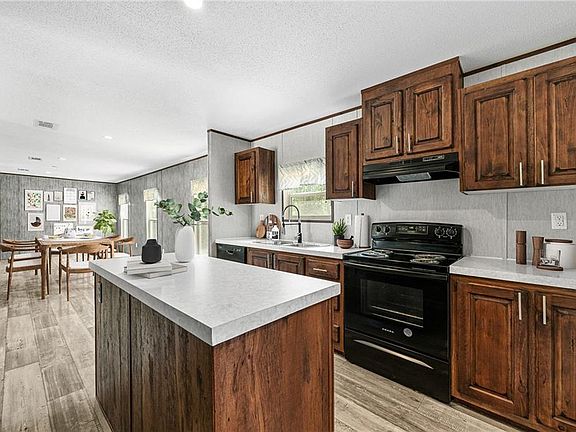 5th image of 1617 Sweet City Rd