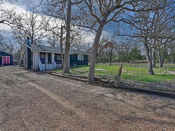 3rd image of 514 Forest Oak Rd