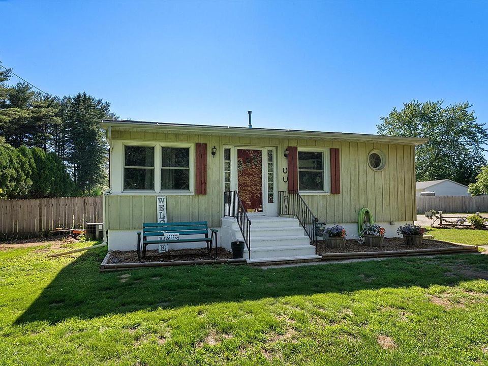 1st image of 4208 Mishicot ROAD