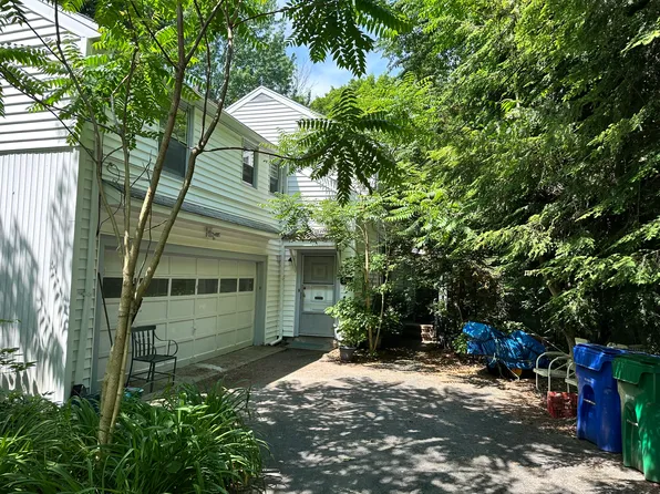 31 Coyne Rd #A, Waban, MA 02468