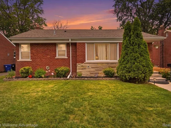 12035 Royal Grand, Redford, MI 48239