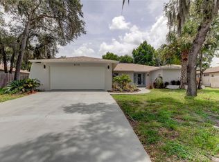 8710 Forest Lake Dr, Port Richey, FL 34668