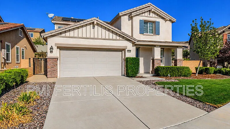 18040 Deerberry Way
