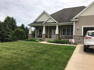 3185 Pinewood Ln, Muskegon, MI 49444