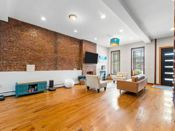 609 Lexington Avenue image 4 of 43