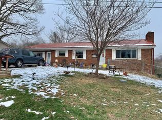 705 W Oakleaf Ct, Ashland, KY 41102