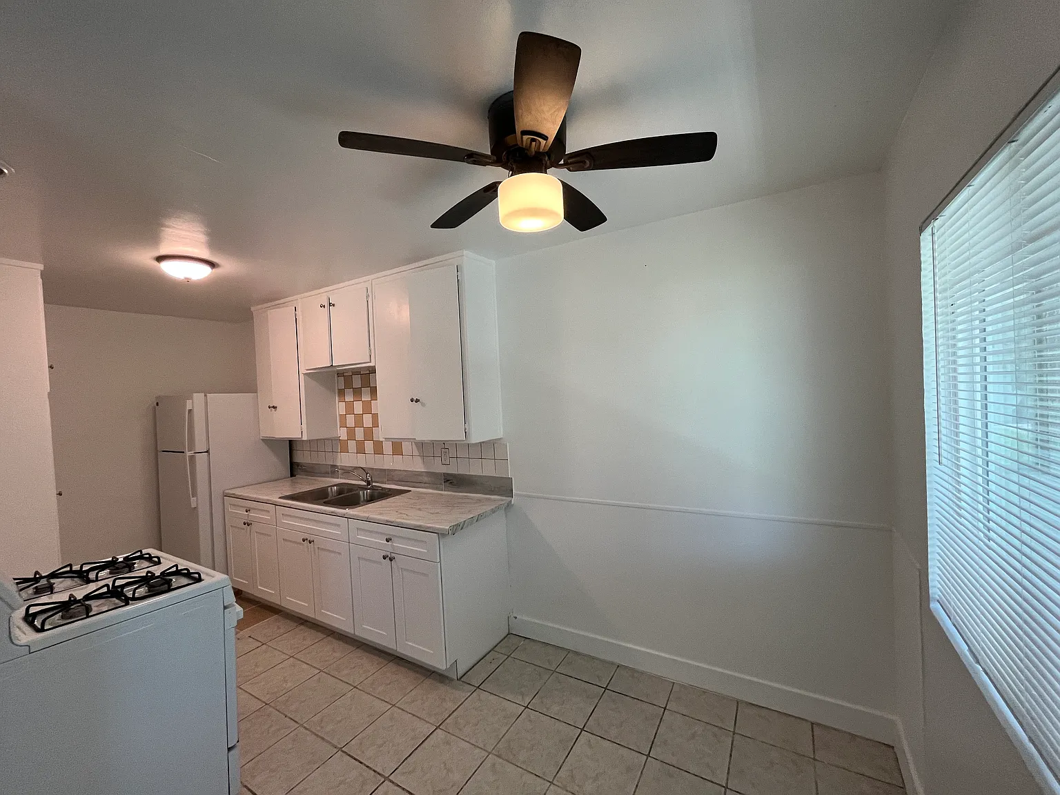1 bed, 500 sqft, $1,195 — Photo 2