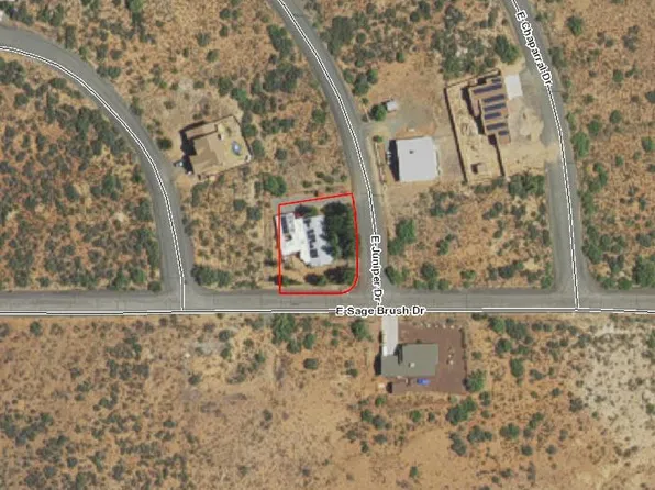 19687 E Juniper Dr, Mayer, AZ 86333