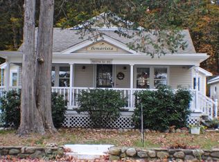 8 River Rd, Merrimac, MA 01860