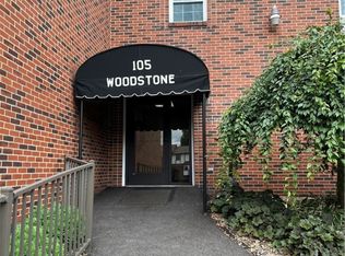 105 Woodstone Ln APT 73, New Kensington, PA
