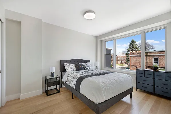 Sold by Compass | media 4