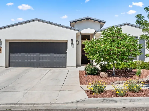 9123 Moon Dust Ln NE, Albuquerque, NM 87122