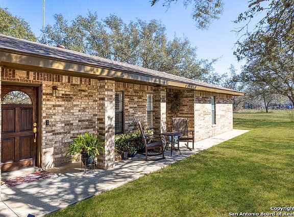 5th image of 65 Hidden Meadows Dr