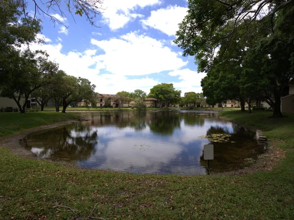 2956 Carambola Circle S #2031, Coconut Creek, FL 33066