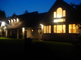 2631 Peppermill Rd, Lapeer, MI 48446