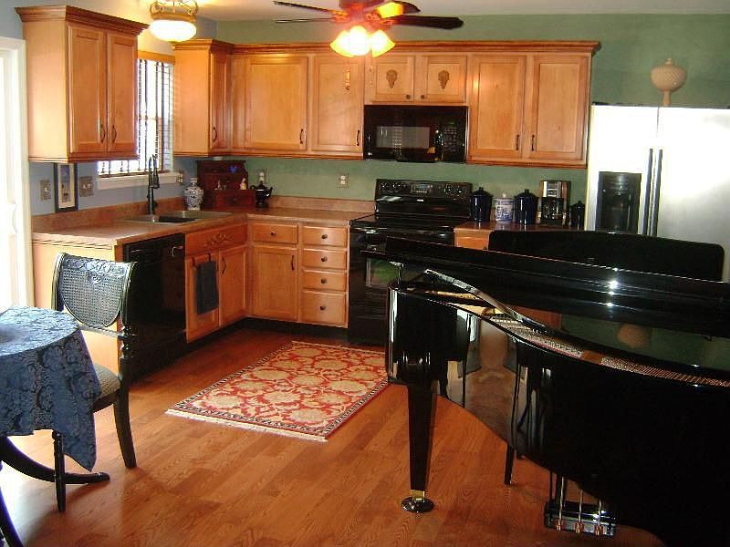 2nd image of 169 Waterside Crossing Dr
